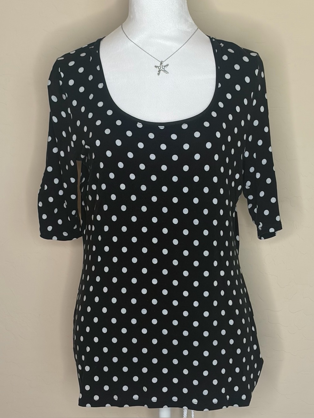 WHBM Polka Dot Scoop Neck Women's Top - Black/White